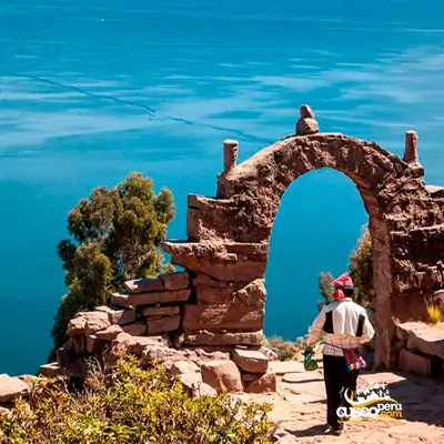 Día 8: Uros - Taquile