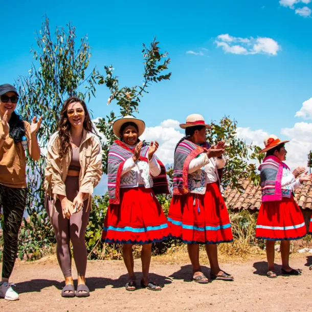 ¿Cómo tratan a los turistas Españoles en Perú?