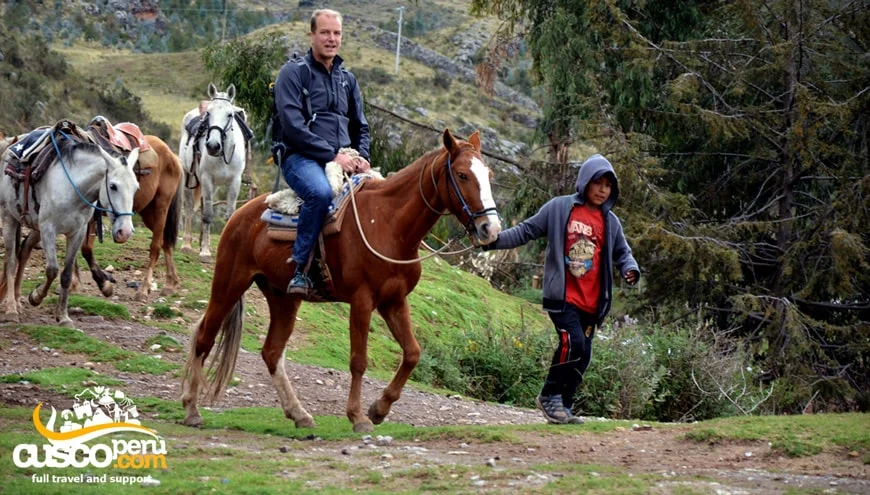 Passeio a cavalo no Vale Sagrado dos Incas