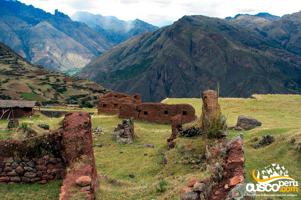 Huchuy Qosqo Ruins