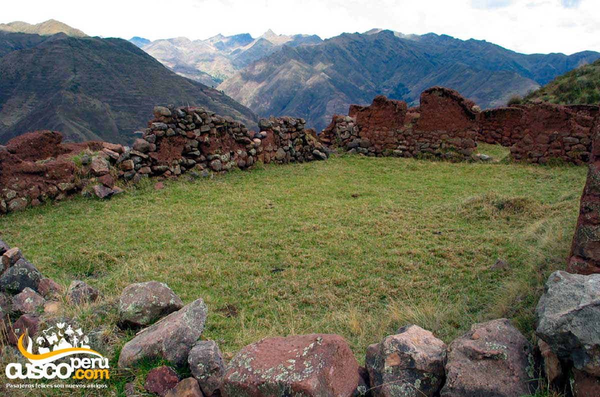 Huchuy Qosqo Ruins