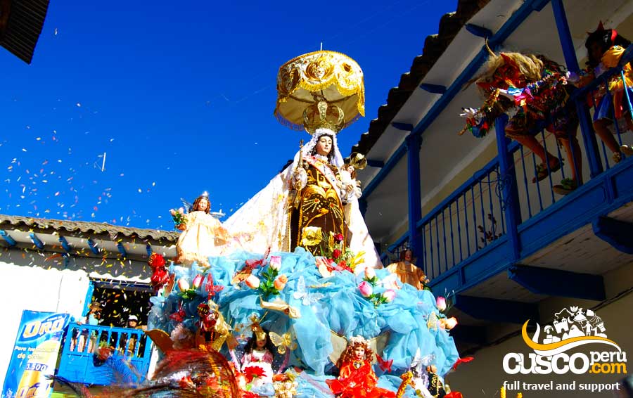 Culto da Virgen del Carmen - Paucartambo