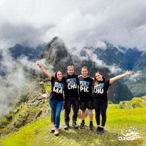 familia en machu picchu tour