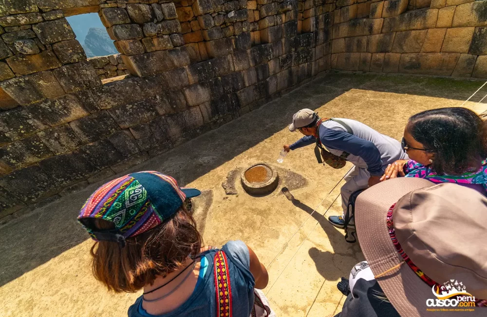 Espelhos d'água para observar as estrelas em Machu Picchu